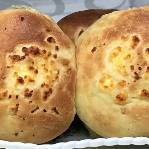 como se prepara Pan Casero Extra Esponjoso con Costra de Queso paso 2 Receta Pan Casero Sarnoso con queso